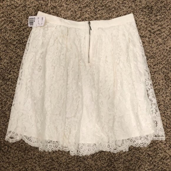 NEW Forever 21 white lace skirt - Picture 2 of 6